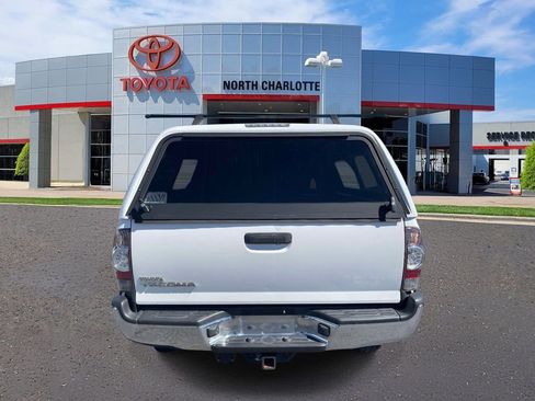 Used 2011 Toyota Tacoma PreRunner w/ SR5 Pkg #2 RWD image 7