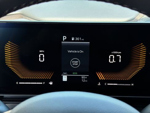 New 2026 Kia Carnival EX FWD image 43
