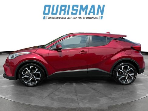 Used 2018 Toyota C-HR XLE FWD image 3