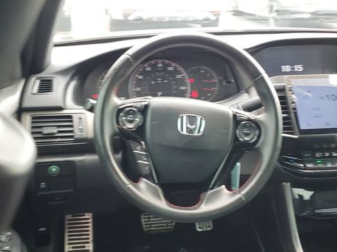 Used 2017 Honda Accord Sport Special Edition image 12