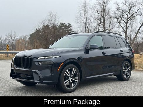 Certified 2024 BMW X7 xDrive40i w/ M Sport Package image 3