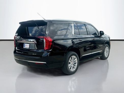 Used 2024 GMC Yukon SLT w/ SLT Luxury Package RWD image 5