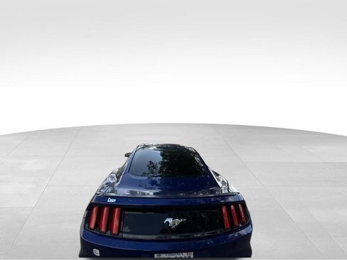 Used 2016 Ford Mustang Premium RWD image 7