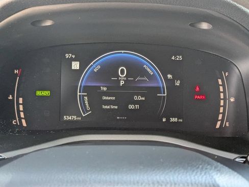 Used 2025 Toyota Camry LE FWD image 17