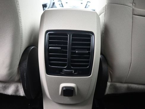 Used 2017 Ford Escape SE AWD/4WD image 34