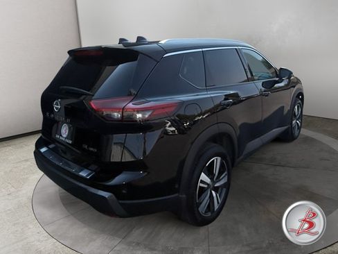 Used 2025 Nissan Rogue SL w/ Tech Package AWD/4WD image 7
