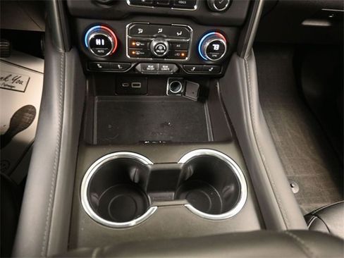 Used 2021 Chevrolet Tahoe LT image 11