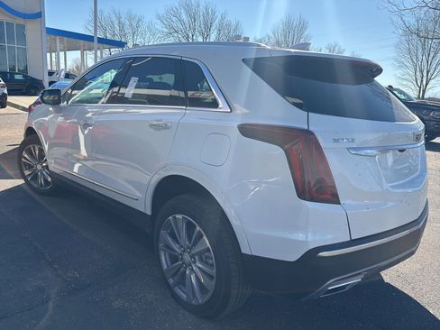 Used 2025 Cadillac XT5 Premium Luxury image 3