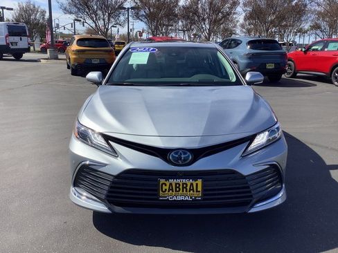 Used 2023 Toyota Camry XLE image 4