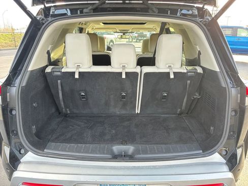 Used 2022 Nissan Pathfinder SL w/ SL Premium Package image 24