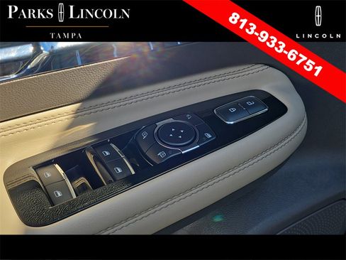 Certified 2023 Lincoln Corsair Reserve image 19