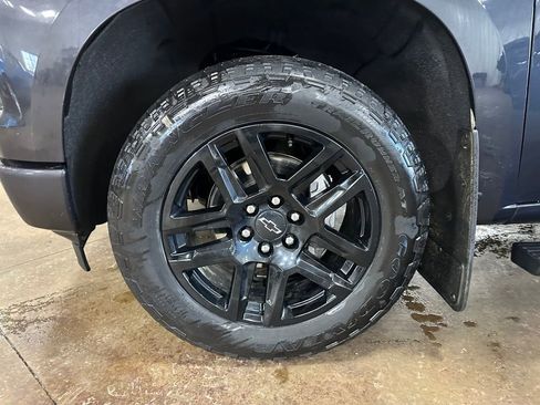 Used 2022 Chevrolet Silverado 1500 Custom image 40