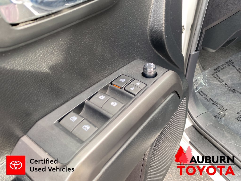 Certified 2021 Toyota Tacoma TRD Off-Road w/ Technology Package AWD/4WD image 11