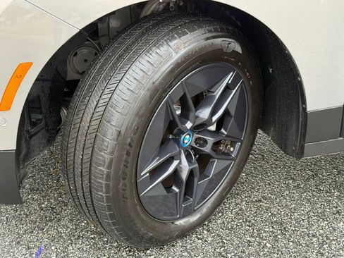 Certified 2024 BMW iX xDrive50 w/ Radiant Heating Package image 19