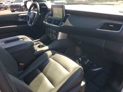 Used 2023 Chevrolet Suburban LT w/ Luxury Package AWD/4WD image 29