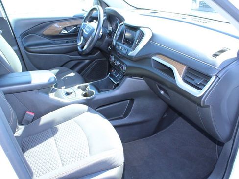 Used 2021 GMC Terrain SLE w/ Driver Convenience Package image 25