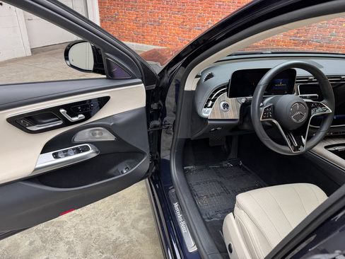 Certified 2024 Mercedes-Benz E 350 4MATIC Sedan image 8