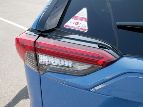 Certified 2022 Toyota RAV4 SE w/ Convenience Package AWD/4WD image 17