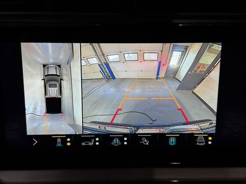 Used 2022 GMC Sierra 1500 AT4 w/ Sierra Safety Plus Package image 34