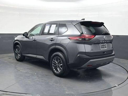 Used 2023 Nissan Rogue S image 6