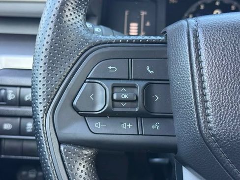 Used 2026 Toyota Tacoma SR5 AWD/4WD image 25