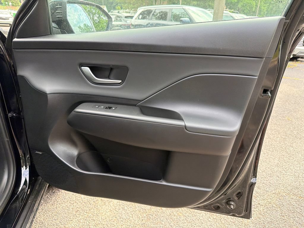 New 2026 Hyundai Kona Limited FWD image 14
