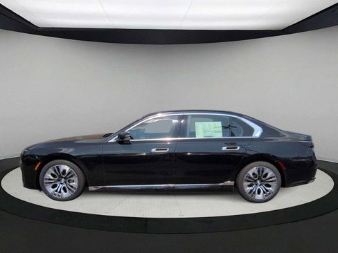 Used 2026 BMW i7 xDrive60 RWD image 5