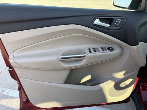 Used 2014 Ford Escape SE w/ Equipment Group 201A image 14