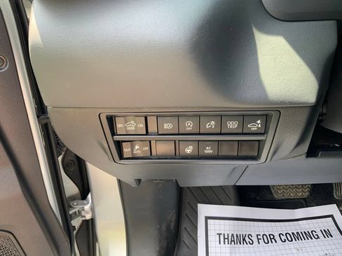 Used 2023 Toyota Tundra Platinum AWD/4WD image 18