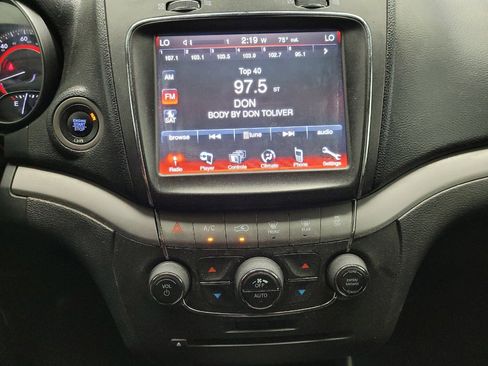 Used 2019 Dodge Journey Crossroad FWD image 25
