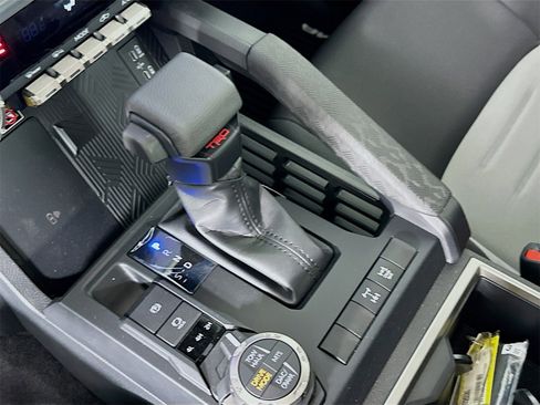 New 2025 Toyota Tacoma TRD Off-Road image 17