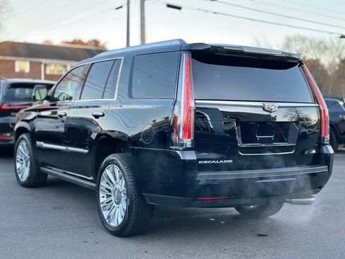 Used 2017 Cadillac Escalade Platinum image 3