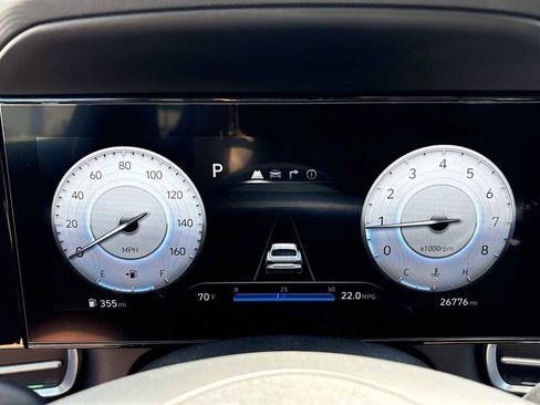 Used 2025 Hyundai Elantra SEL FWD image 12