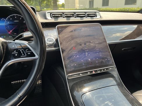 Used 2023 Mercedes-Benz S 500 4MATIC image 32