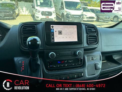 Used 2024 RAM ProMaster 2500 w/ Convenience Group FWD image 9