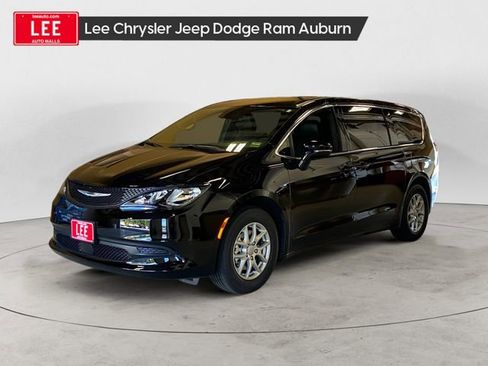 New 2026 Chrysler Voyager LX image 1