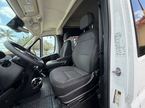Used 2023 RAM ProMaster 2500 image 16