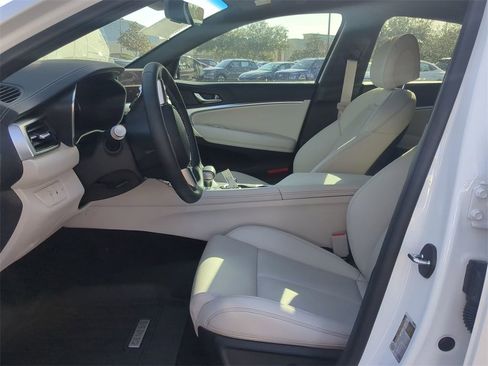 New 2025 Genesis G70 2.5T image 19