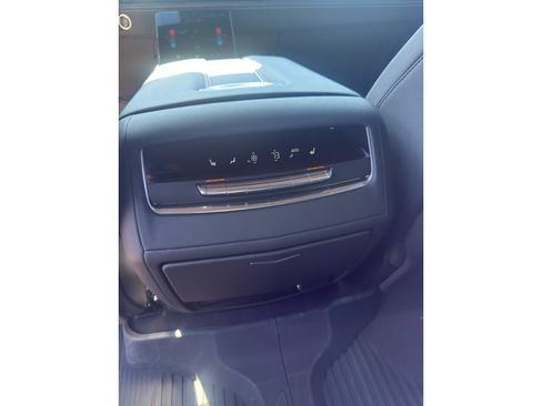 Used 2025 Cadillac Escalade Sport w/ Touring Package AWD/4WD image 21