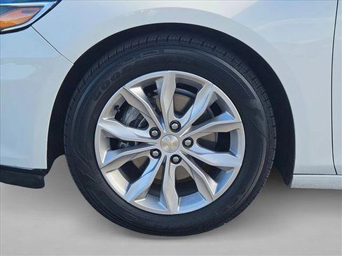Used 2020 Chevrolet Malibu LT image 22
