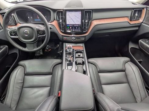 Certified 2024 Volvo XC60 T8 Ultimate AWD/4WD image 27