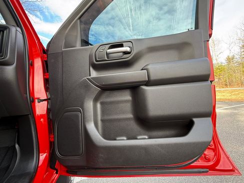 Used 2019 Chevrolet Silverado 1500 Custom Trail Boss image 25