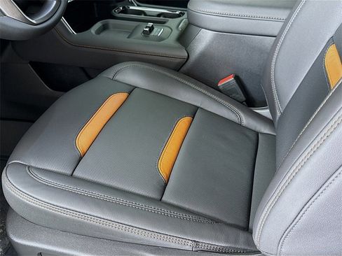 New 2026 GMC Sierra 2500 AT4 w/ AT4 Premium Plus Package image 15