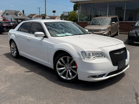 Used 2019 Chrysler 300 Touring L w/ Quick Order Package 22F RWD image 6