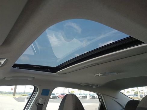 Certified 2024 Hyundai Elantra SEL w/ Convenience Package image 23