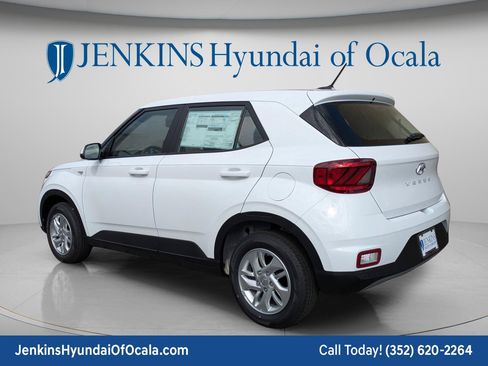New 2026 Hyundai Venue SE FWD image 6