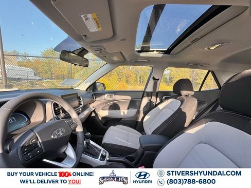 Certified 2026 Hyundai Venue SEL FWD image 17