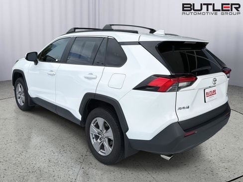 Used 2024 Toyota RAV4 XLE w/ Convenience Package AWD/4WD image 4