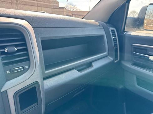 Used 2018 RAM 3500 Tradesman w/ Chrome Appearance Group AWD/4WD image 14