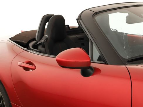 Used 2019 MAZDA MX-5 Miata Grand Touring image 35